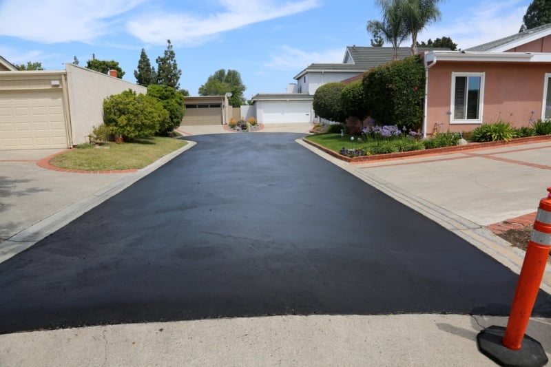 Sealcoating-Contractors-Renton-WA